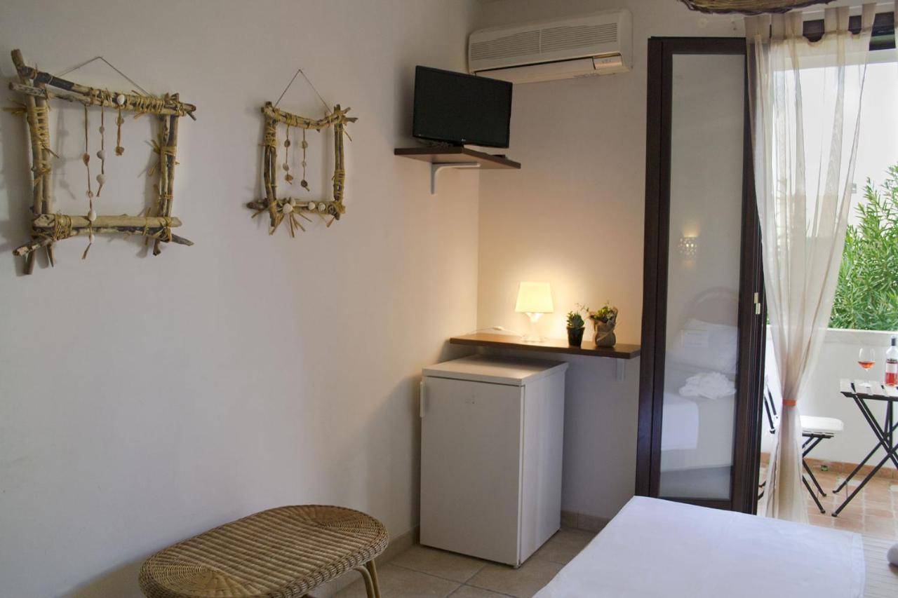 Residence Borgo Latino- Localo Torre dell'Orso Eksteriør bilde
