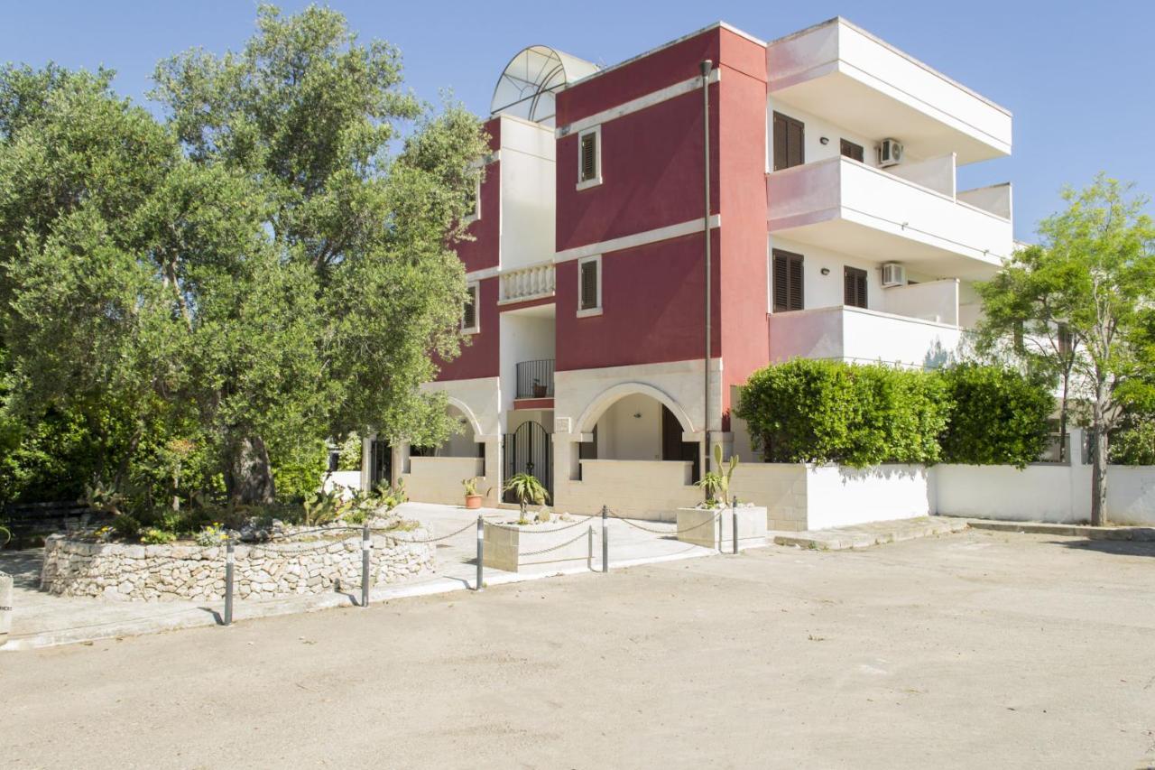 Residence Borgo Latino- Localo Torre dell'Orso Eksteriør bilde