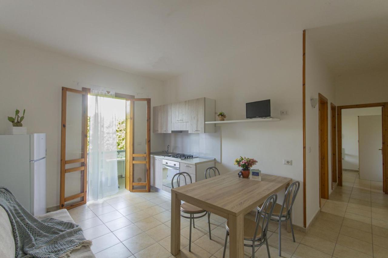 Residence Borgo Latino- Localo Torre dell'Orso Eksteriør bilde